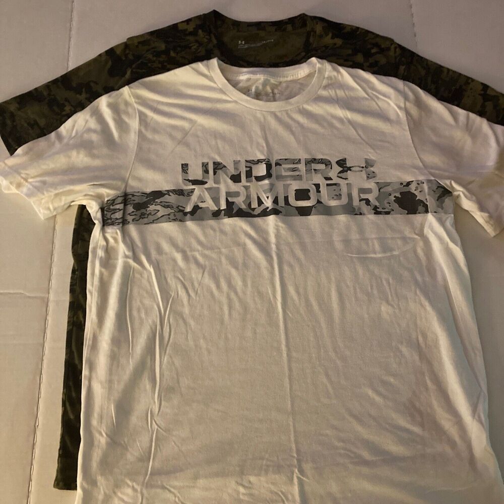 Nice! Lot of 2 Under Armour Mens Size Large Graphic Camo Short Sleeve T-Shirts